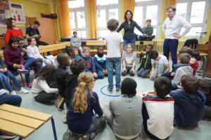 Atelier Basta Cosi - les élèves de l'école primaire Aqueduc répètent
